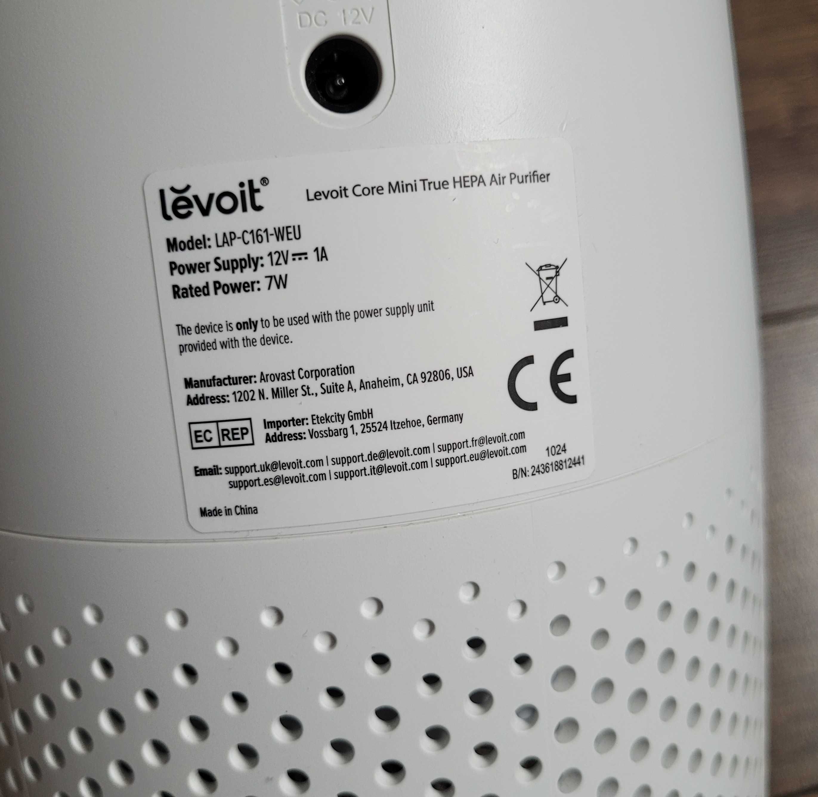 mały oczyszczacz powietrza Levoit LAP-C161 Core Mini HEPA biały działa