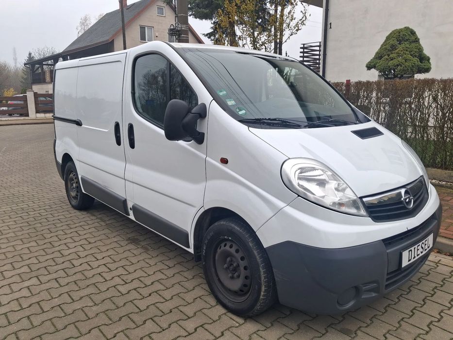 Opel VIVARO  Klima Hak   2013 rok