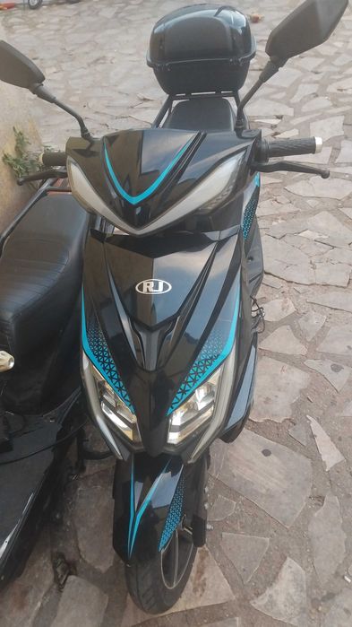 Vendo mota eléctrica 2024