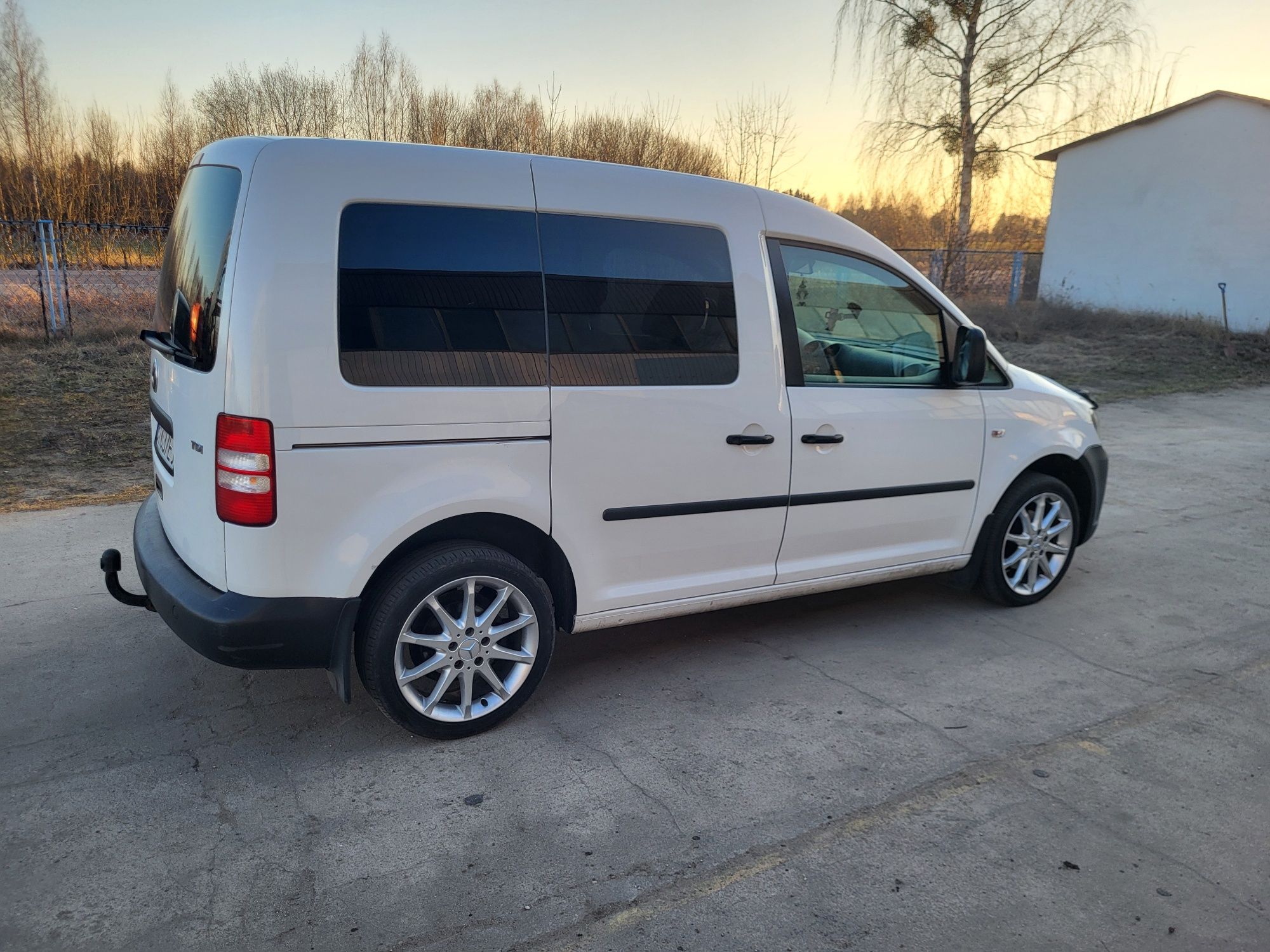 Caddy  5 osobowy