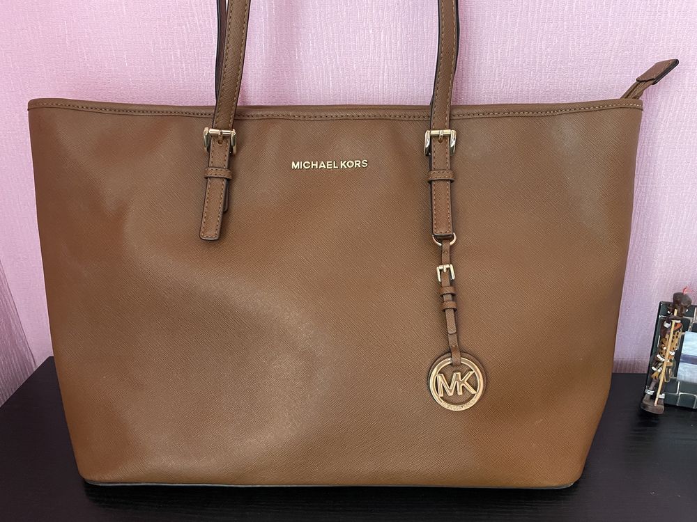 Сумка Mihael Kors, pinko