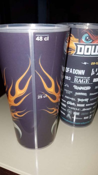 Copo plástico Download festival Paris