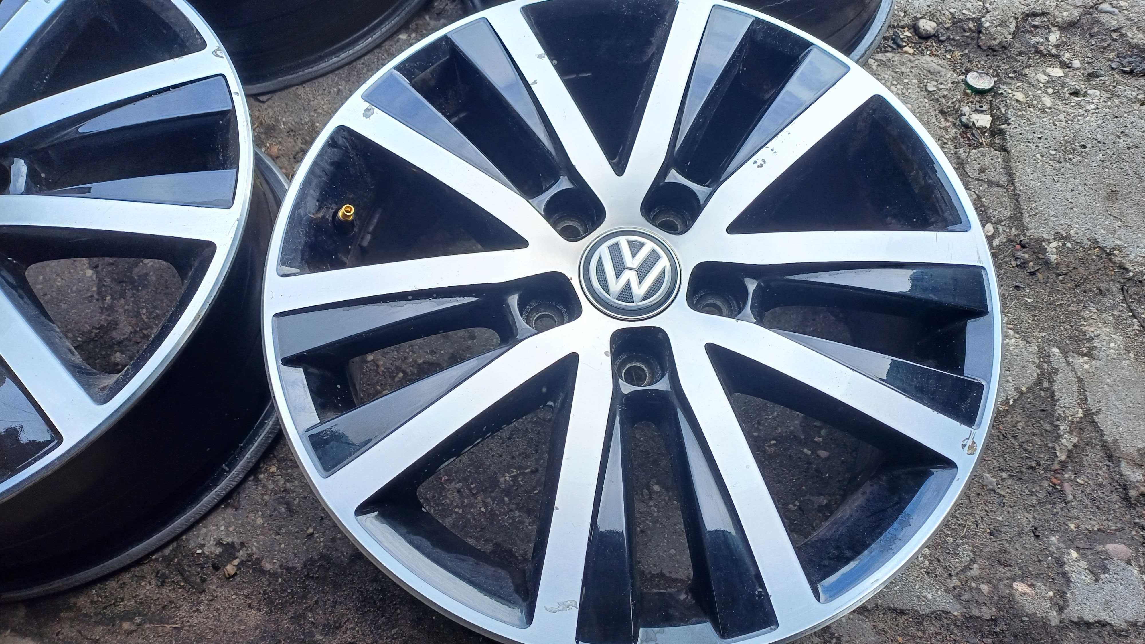 Felgi aluminiowe Vw Transporter T5 T6 T7 Crafter 2 Man TGE 5x120 17"