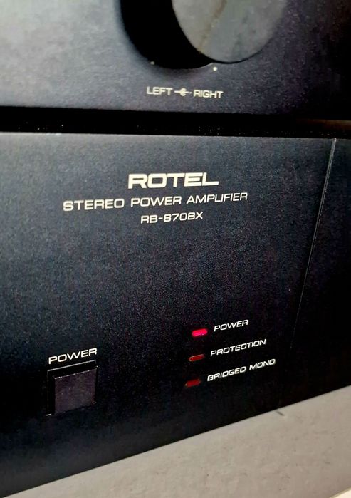 Pré Amplificador ROTEL RC-870BX