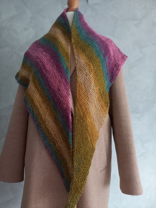 Chustka ręcznie robiona na drutach