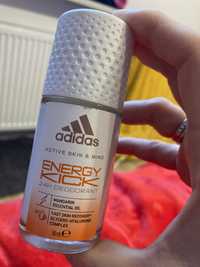 Kulka pod pachy Adidas Energy Kick