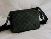 Bolsa Louis Vuitton (District PM) Nova