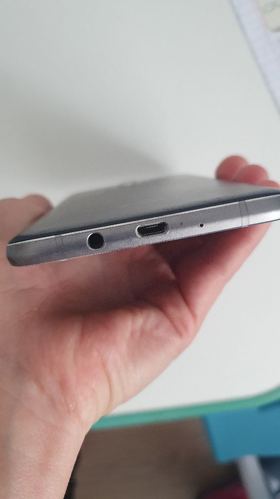 Samsung galaxy j7 (2016)