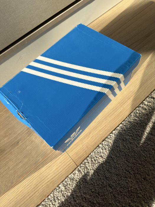 Vendo sapatilhas Adidas Campus 00s J