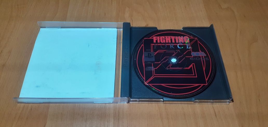 Fighting Force playstation odnowiona Bdb