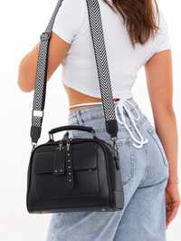 Женская сумка через плечо с широким ремешком
