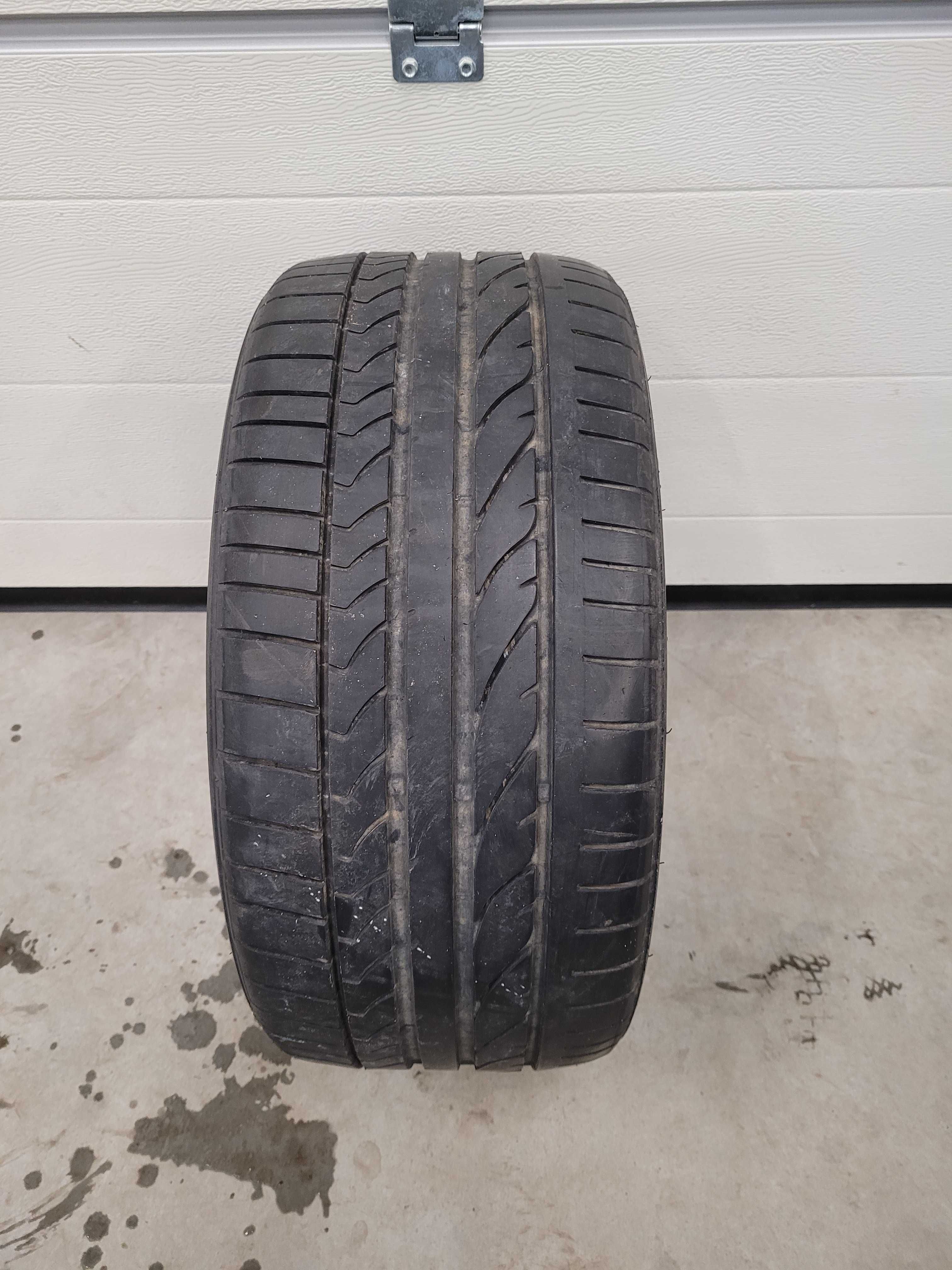 Opona Bridgestone 245/35 R 18