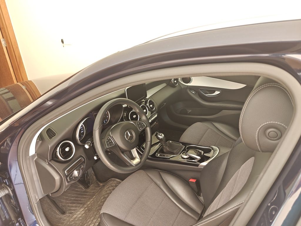 Mercedes  C 220d