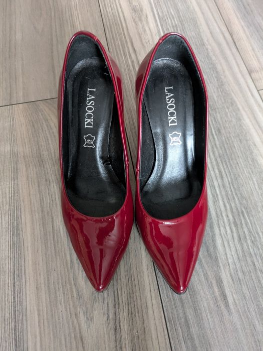 Sprzedam szpilki Lasocki