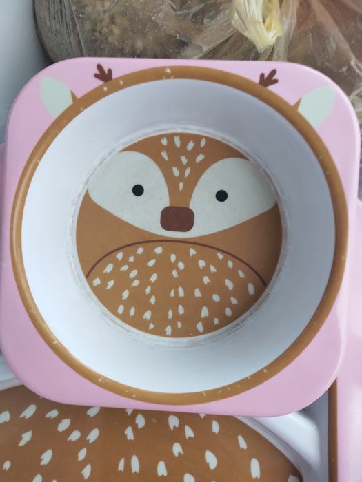 Дитячий посуд для хлопчика та дівчинки