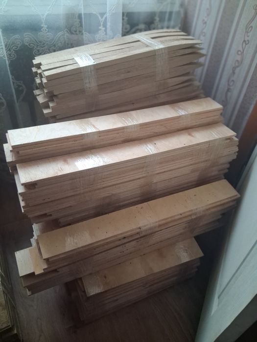 Дошки дубові та палки