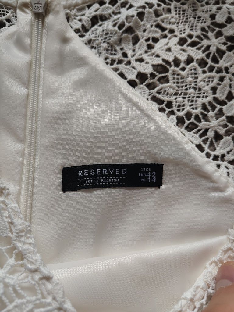 Sukienka Reserved ecru roz 42