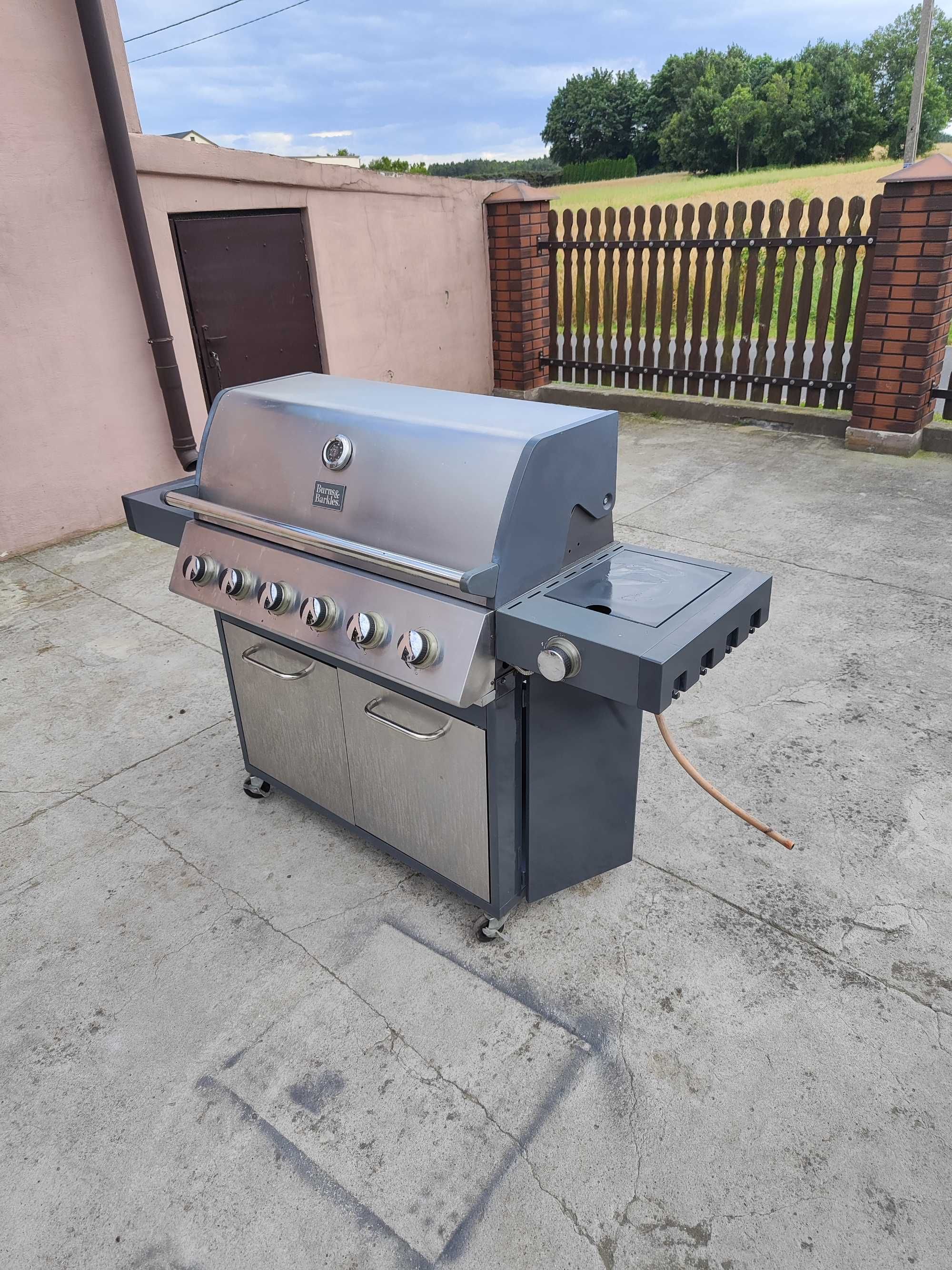 Grill gazowy stan bardzo dobry