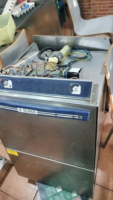 Máquina de lavar loiça lndusttial