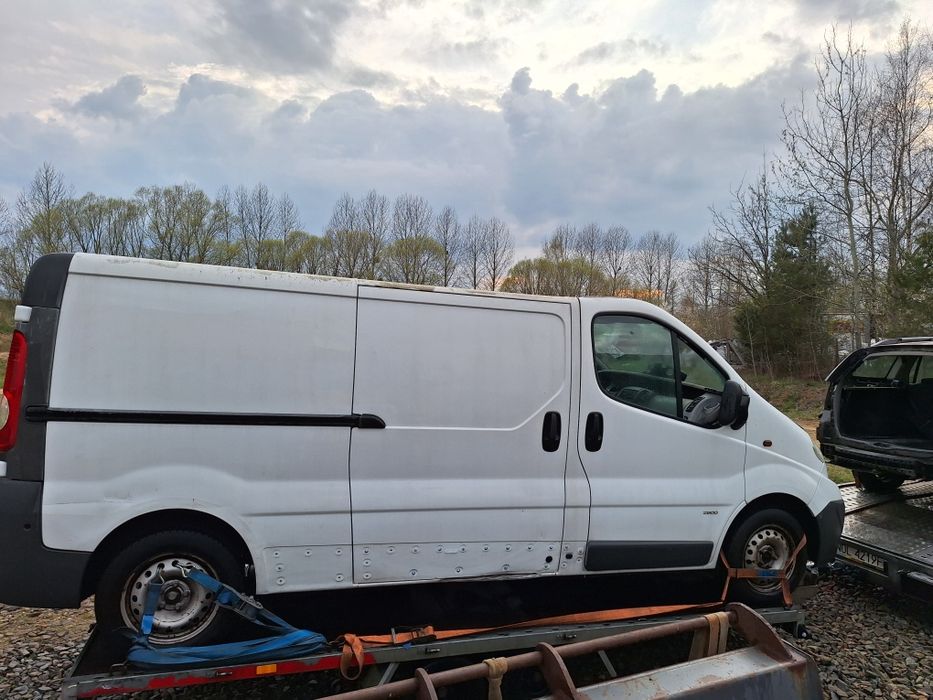 Opel vivaro Lift ( trafic primastar )2011 2.5 cdti na części