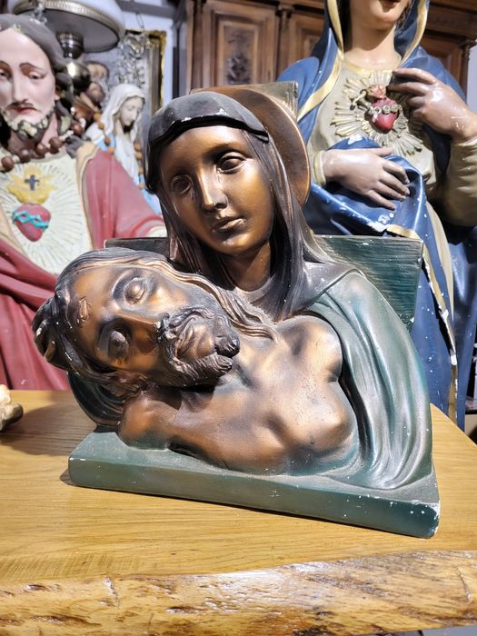 Pieta Matka Boża Pan Jezus Maryja popiersie