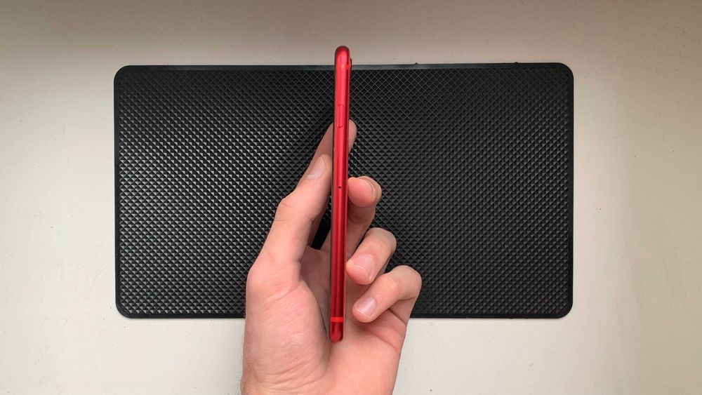 Почти новый iPhone SE 2022 - 64 гб - 86% АКБ - NEVERLOCK - RED