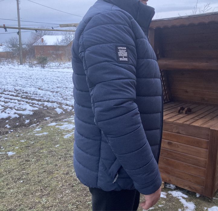 Продам курточку