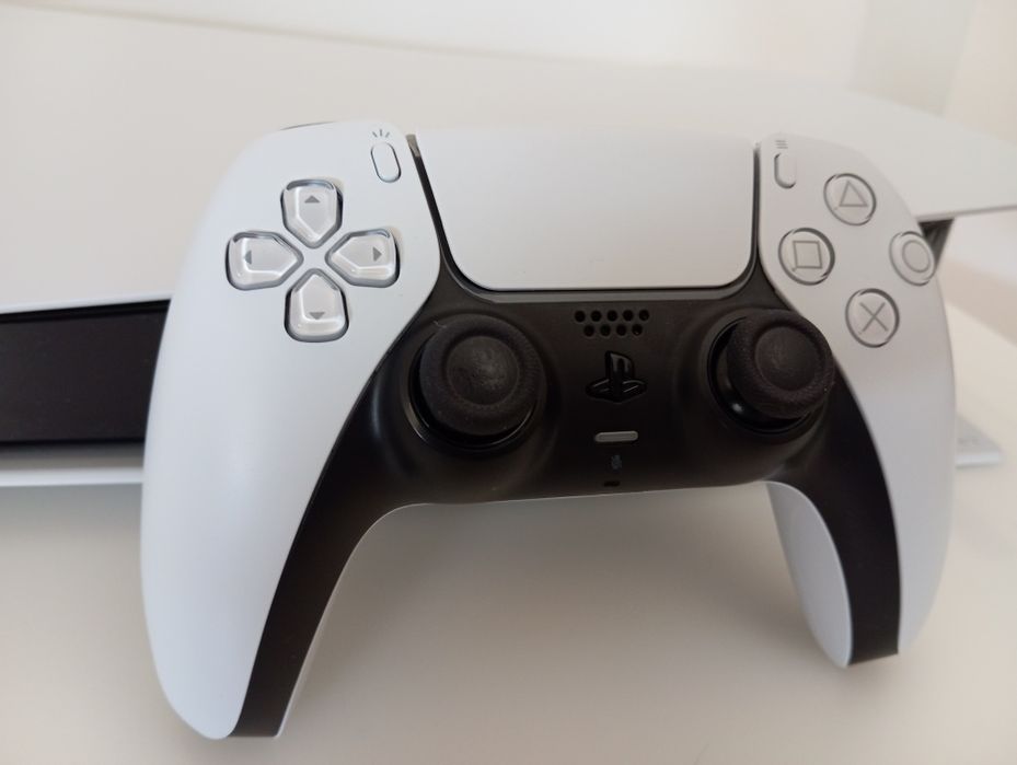 Consola PS5 Edição Digital (aceito retoma)