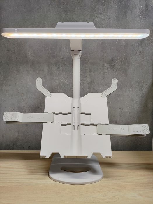 Настільний світильник з акумулятором та підставкою для книг