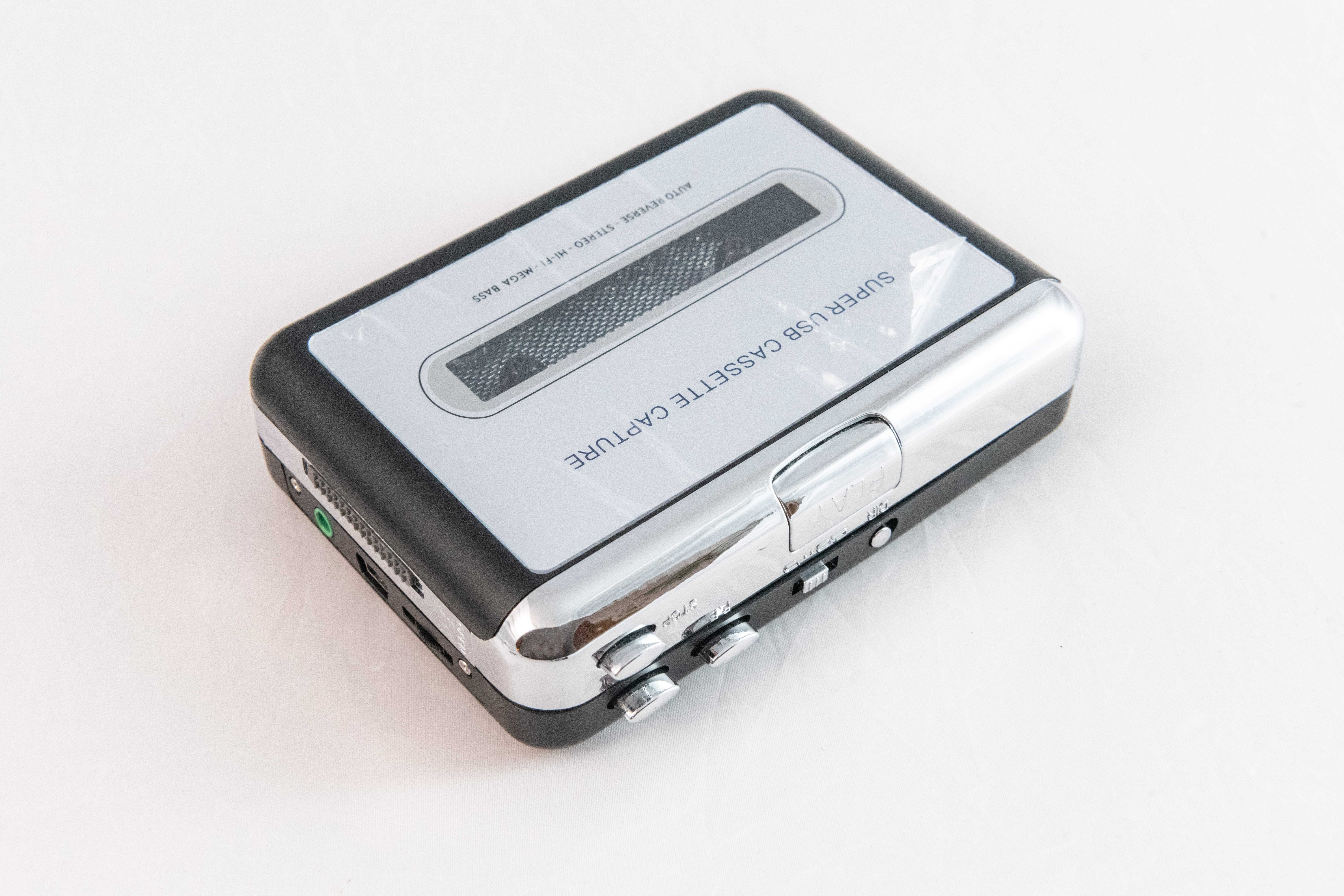 Walkman z funkcją nagrywania MP3 Reshow R-CP18S