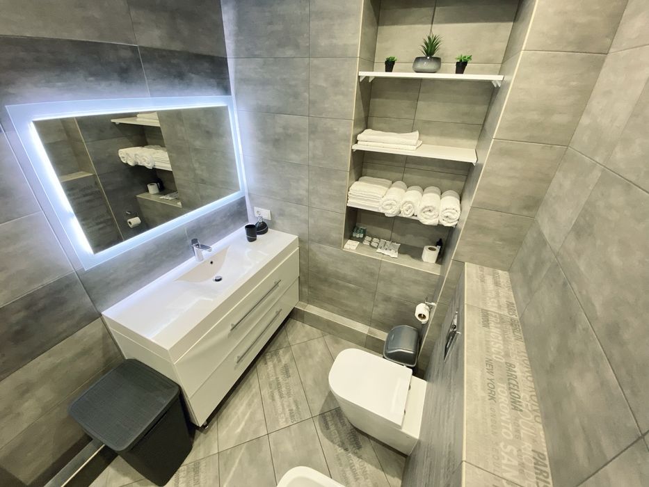 Трикімнатна квартира подобово SKY HOUSE. Безключовий доступ!