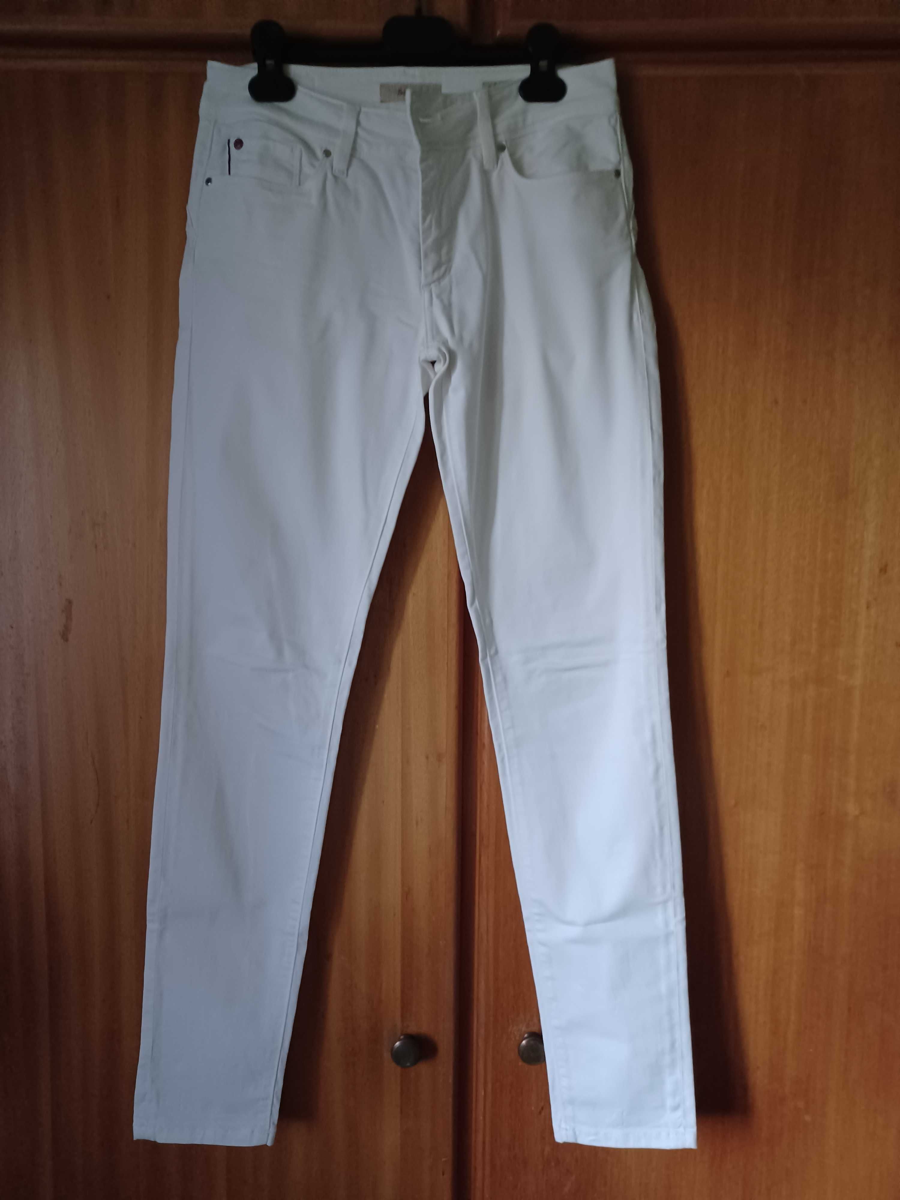 Calças brancas skinny push up Salsa