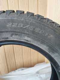 Продам комплект зимової резини 225/65/R17 102 T Laufenn