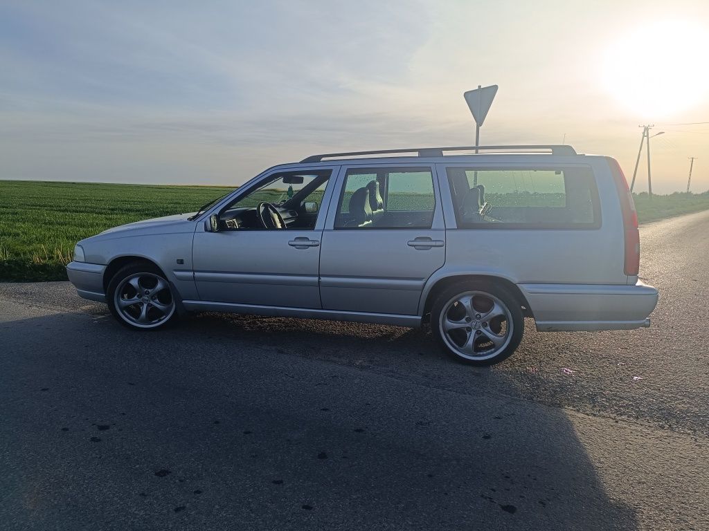 Sprzedam Volvo v70