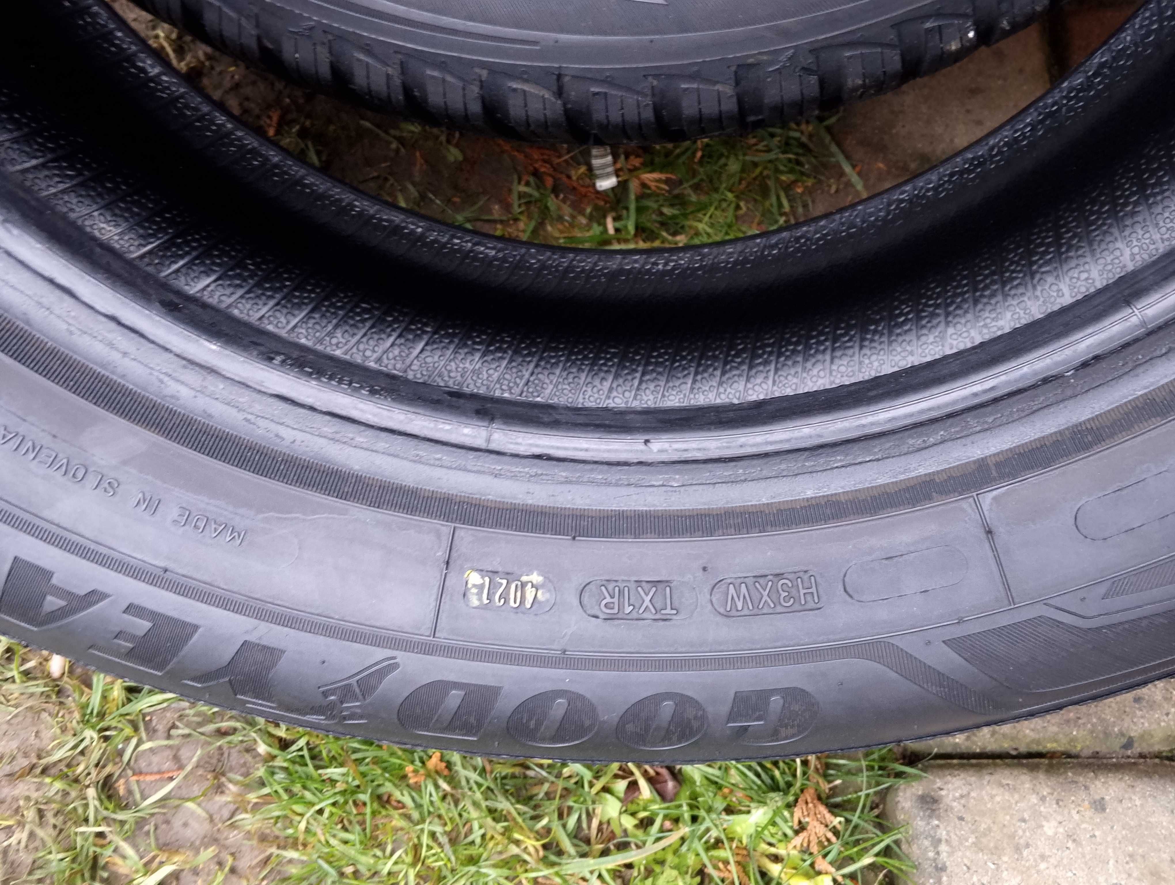 opony 2szt. 205/60/16 Goodyear Ultra grip , 2021 rok