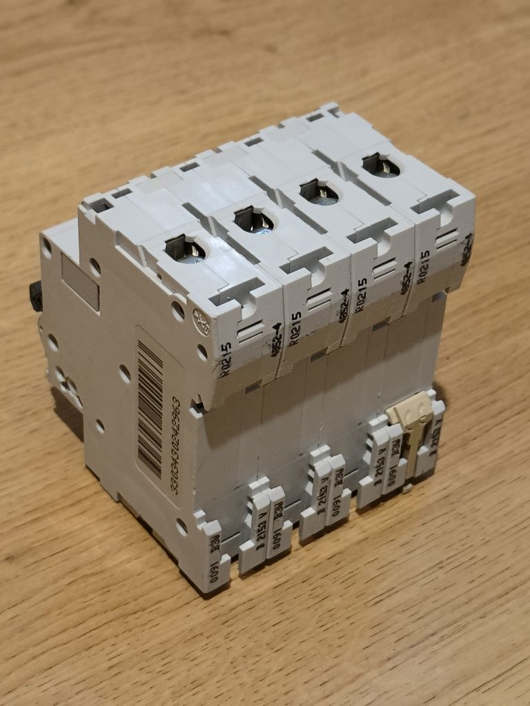 Wyłącznik Nadprądowy Merlin Gerin Multi 9 C60N C10 Nad Prądowy