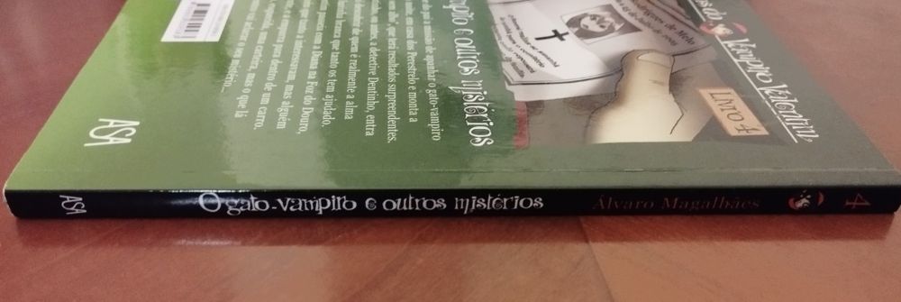 O Gato-vampiro e outros Mistérios