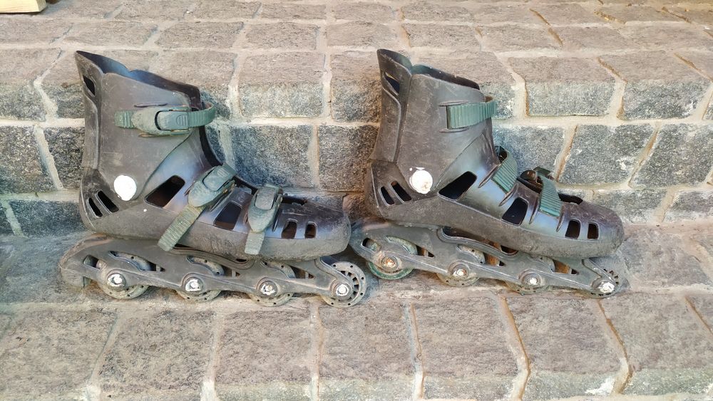 Роликовые коньки б/у