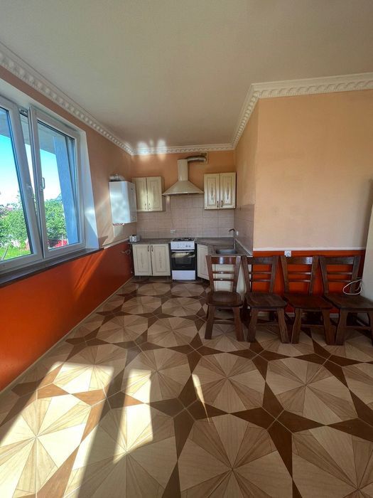 Оренда будинку на Новий Рік (3 поверхи)