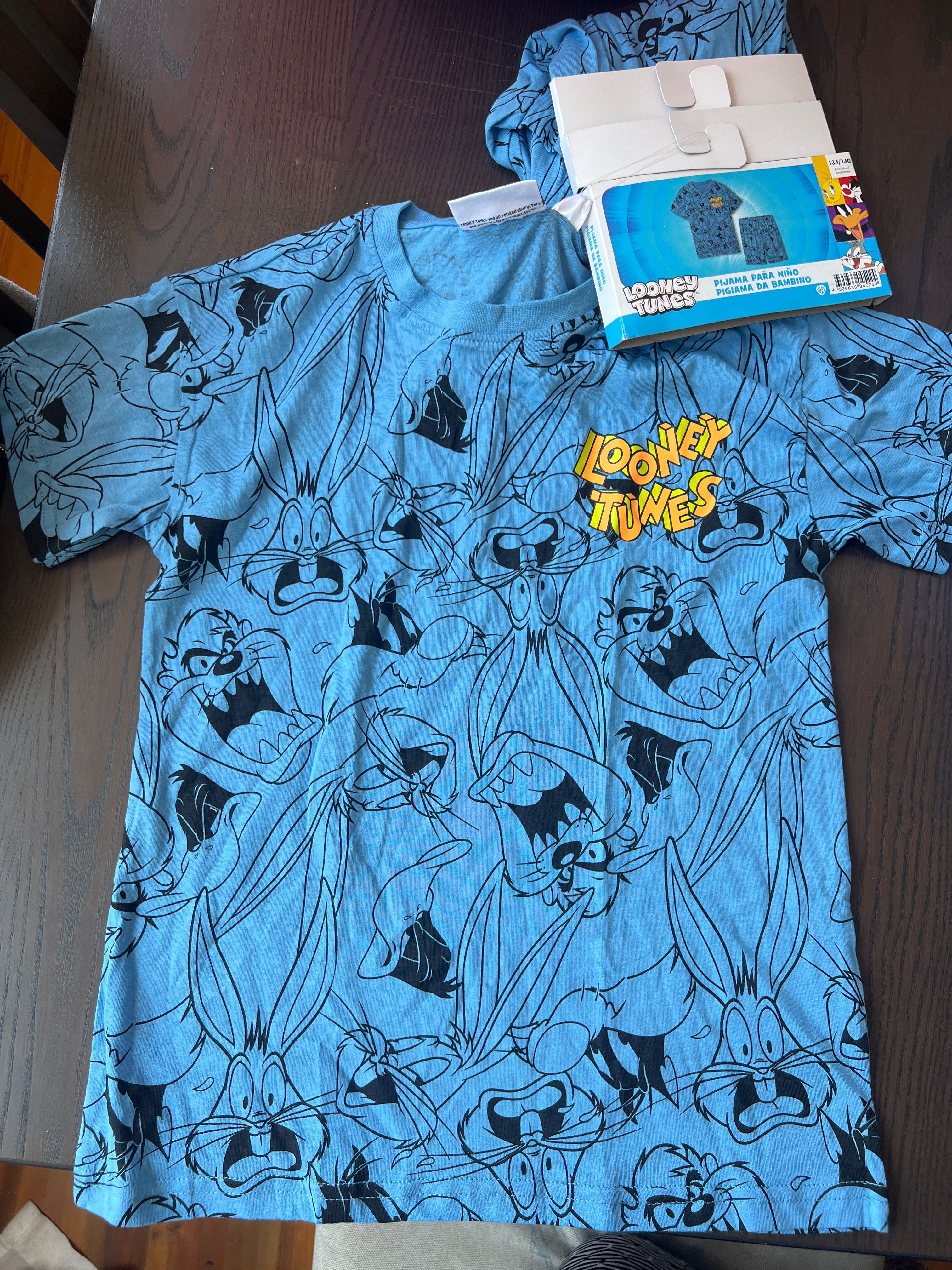 8€ - conjunto pijama rapaz (8-10anos)