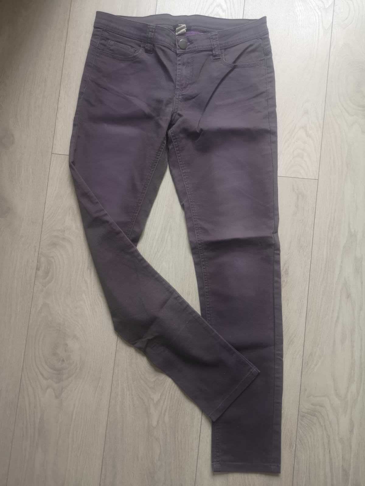 Spodnie jeans fioletowe 36