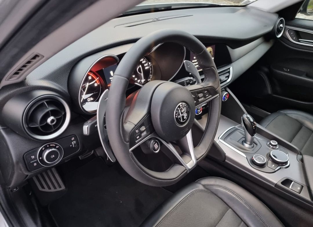 Alfa Romeo Giulia Super AT8