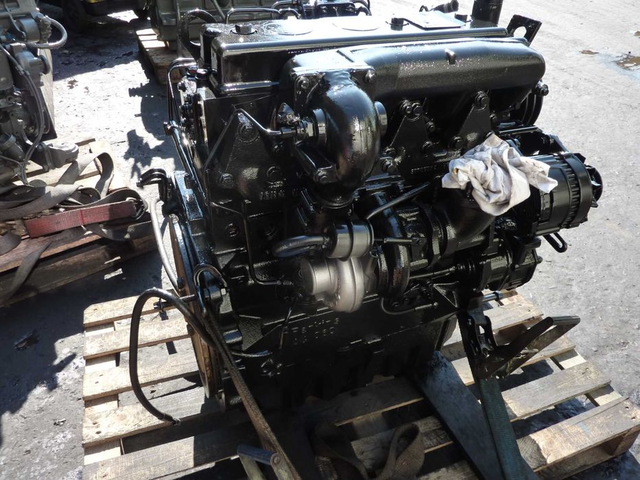 Silnik  do koparki JCB   naprawa  remont