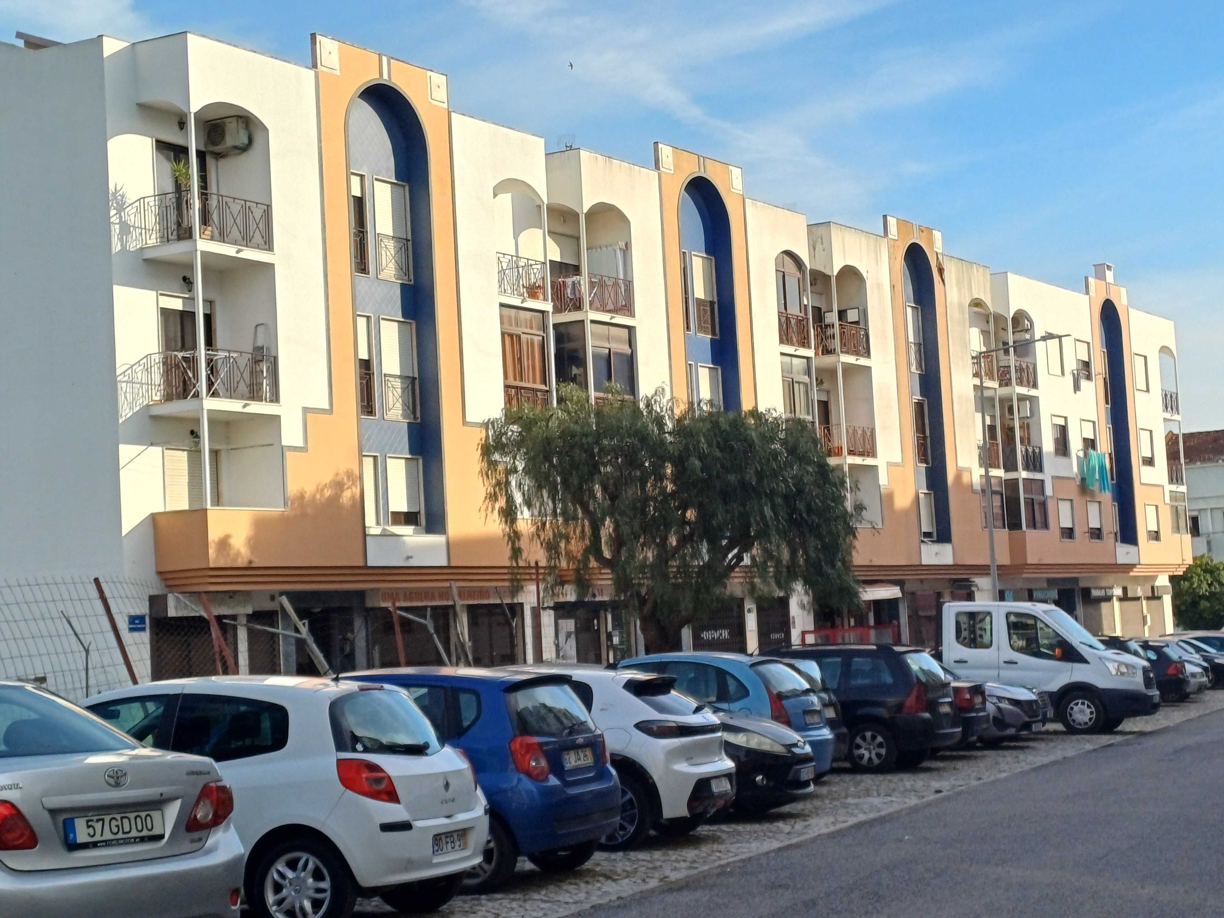 Arrenda-se T2 no Sobralinho (Alverca)