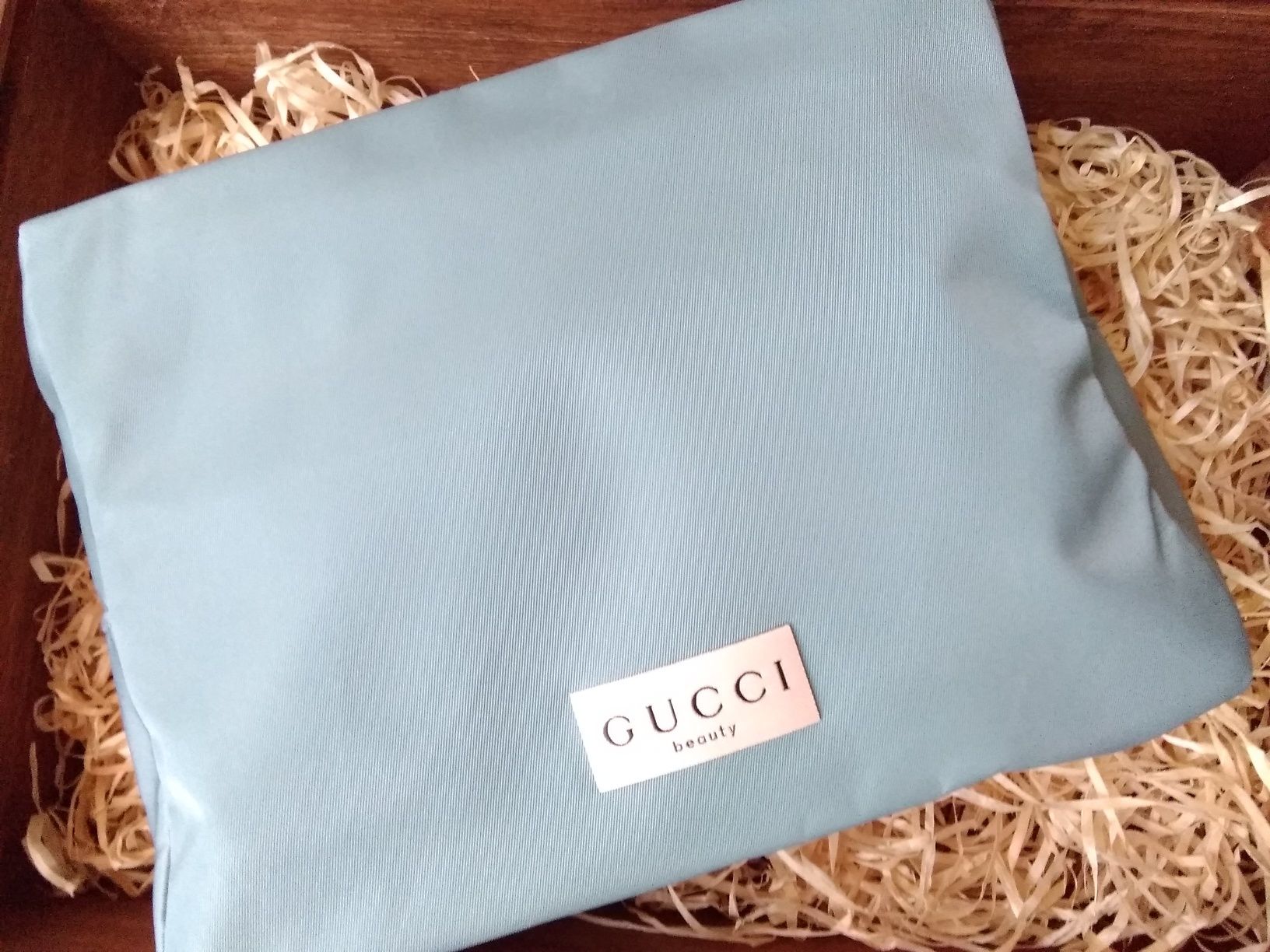 Gucci косметичка аксесуар