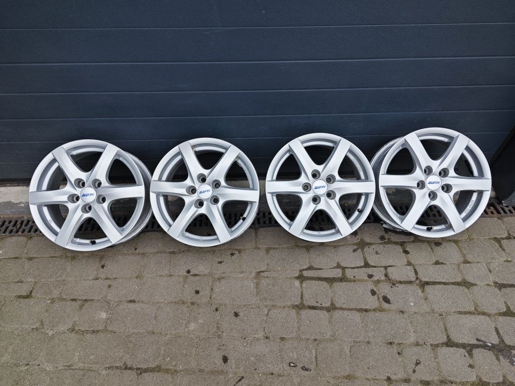 Felgi alu Opel Astra 5x105 R16 J6,5 ET39