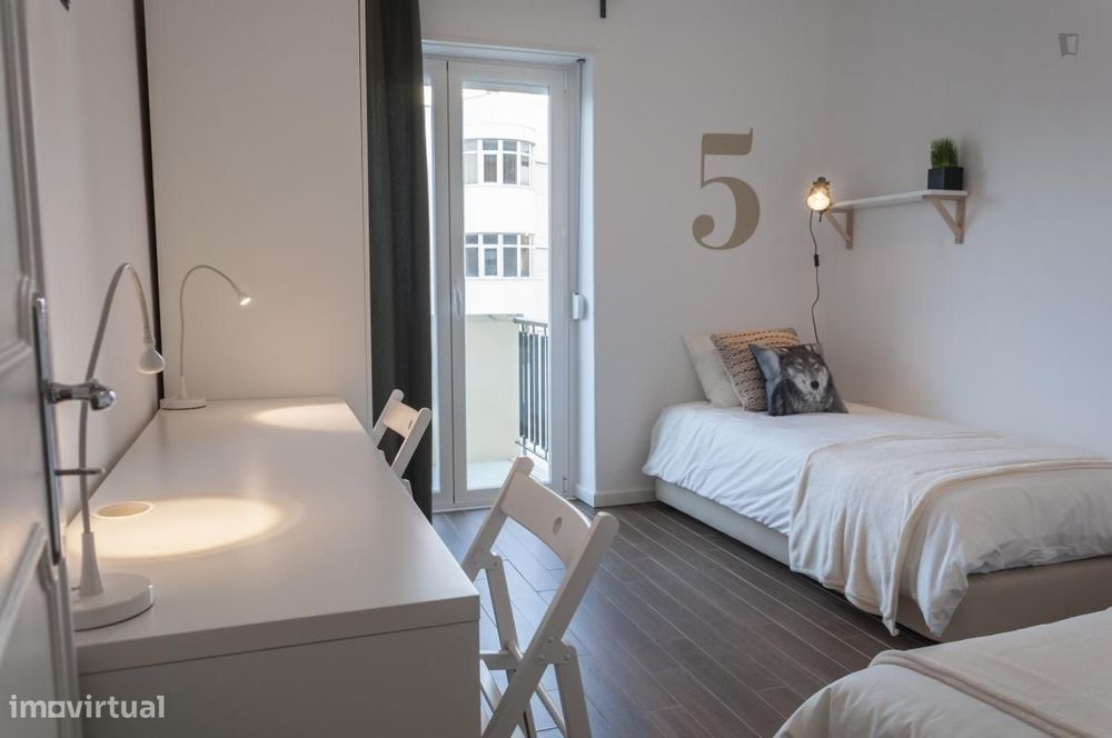 Quarto - localizado em Lumiar Lisbon