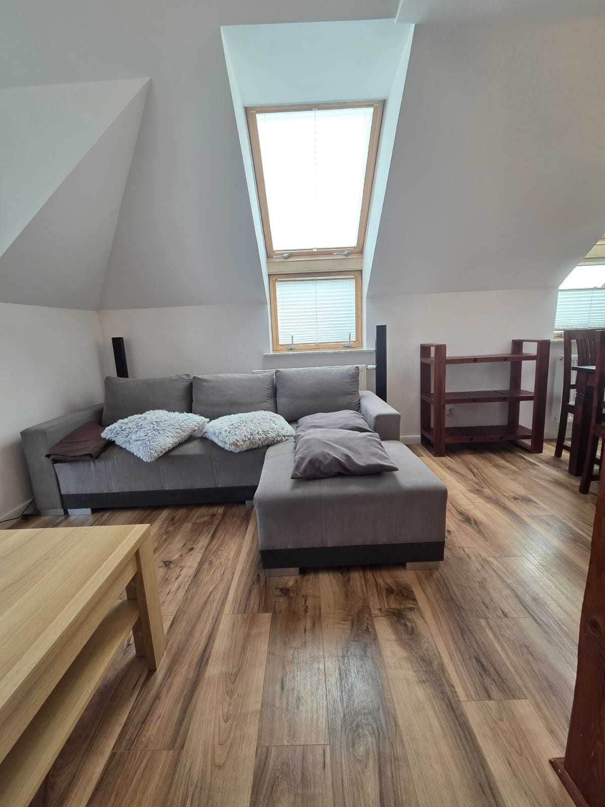 Duży pokój 2-osobowy 30m2 z balkonem, Strzelnicza 15, Staroniwa