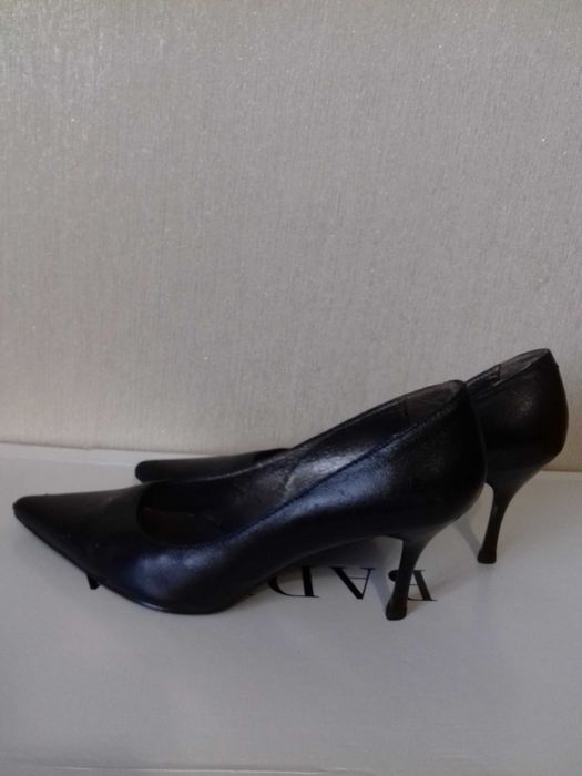 Жіночі шкіряні туфлі