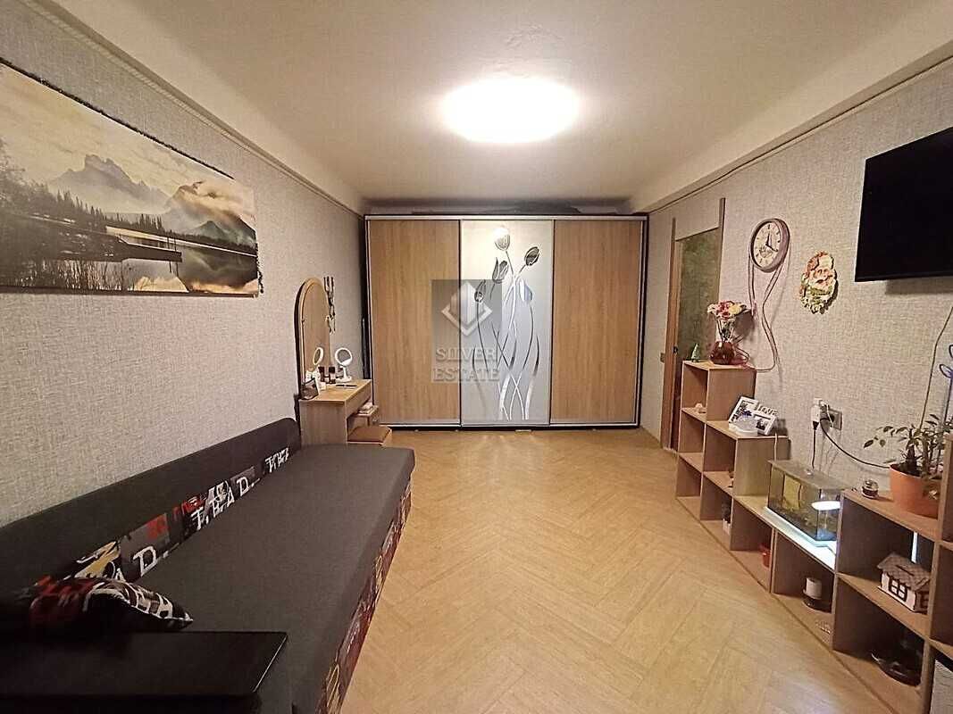 Продам 2-кімнатну квартиру, Шевченківський район, вул. Чарівна